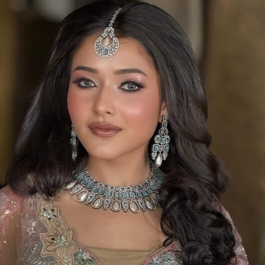 8. Surbhi Mahajan Artistry