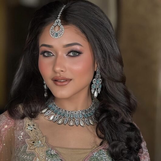 8. Surbhi Mahajan Artistry
